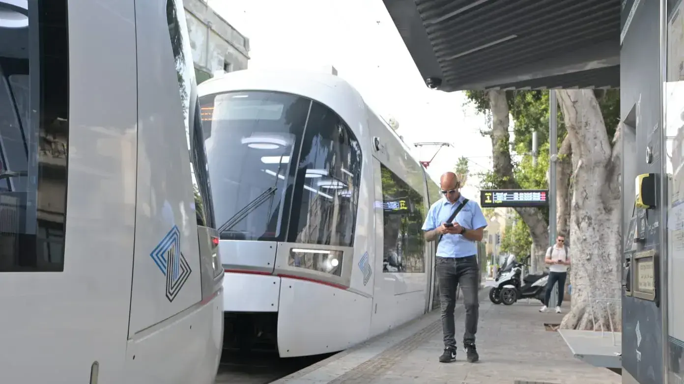 תחנת רכבת קלה ארליך, ת"א יפו, 16 באוגוסט 2023 תחנת רכבת קלה ארליך, ת"א יפו, 16 באוגוסט 2023