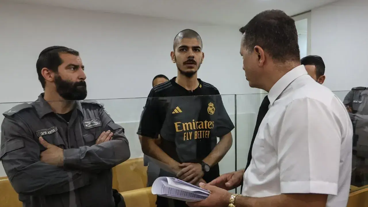 בנו של ראש מועצת ראמה מואשם בסחיטה באיומים: "שאימא שלך תישן מחוץ לבית" 17 באוגוסט 2023 בנו של ראש מועצת ראמה מואשם בסחיטה באיומים: "שאימא שלך תישן מחוץ לבית" 17 באוגוסט 2023