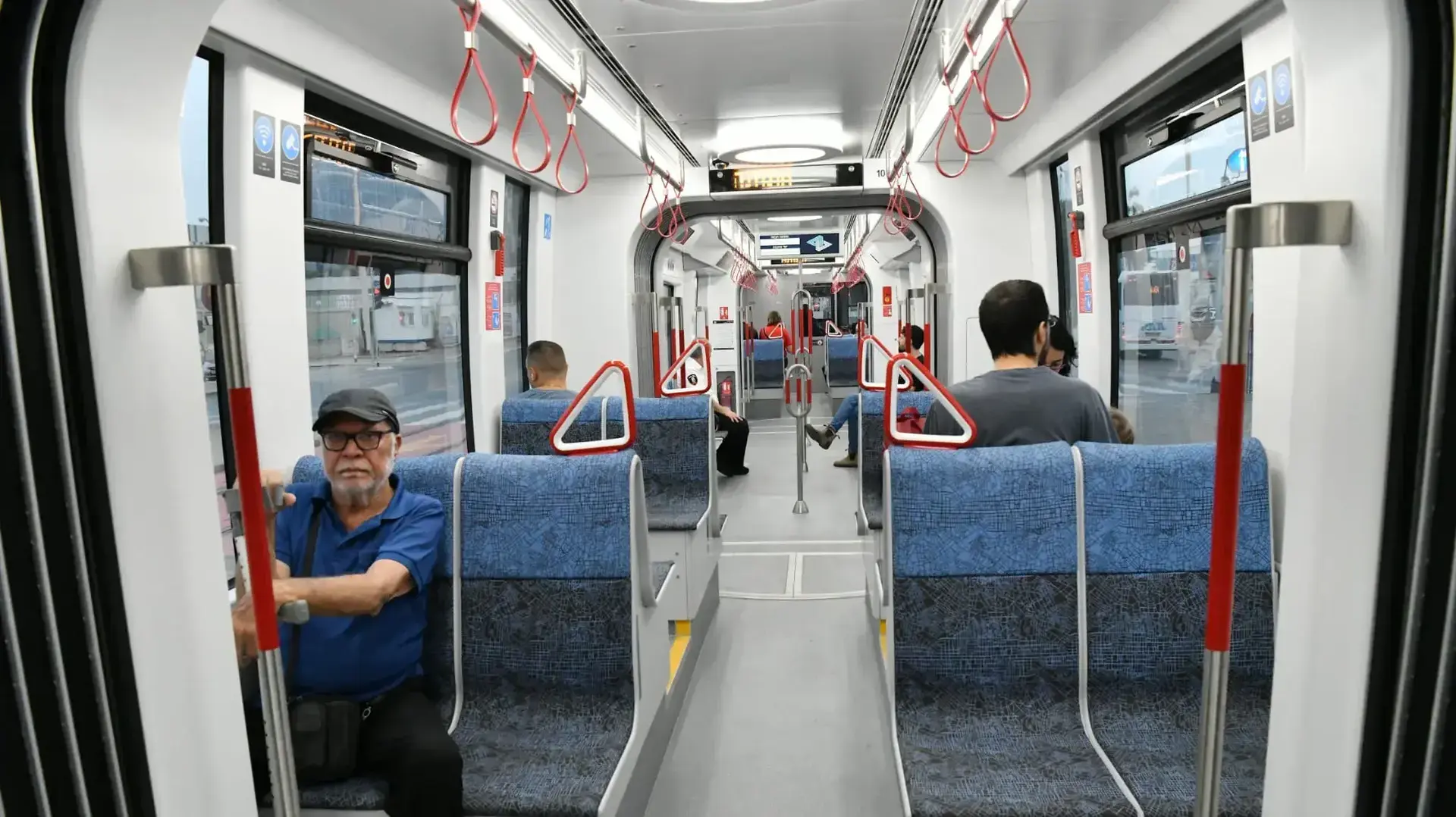 נסיעה ראשונה של הקו האדום של הרכבת הקלה בגוש דן, 18 באוגוסט 2023 נסיעה ראשונה של הקו האדום של הרכבת הקלה בגוש דן, 18 באוגוסט 2023