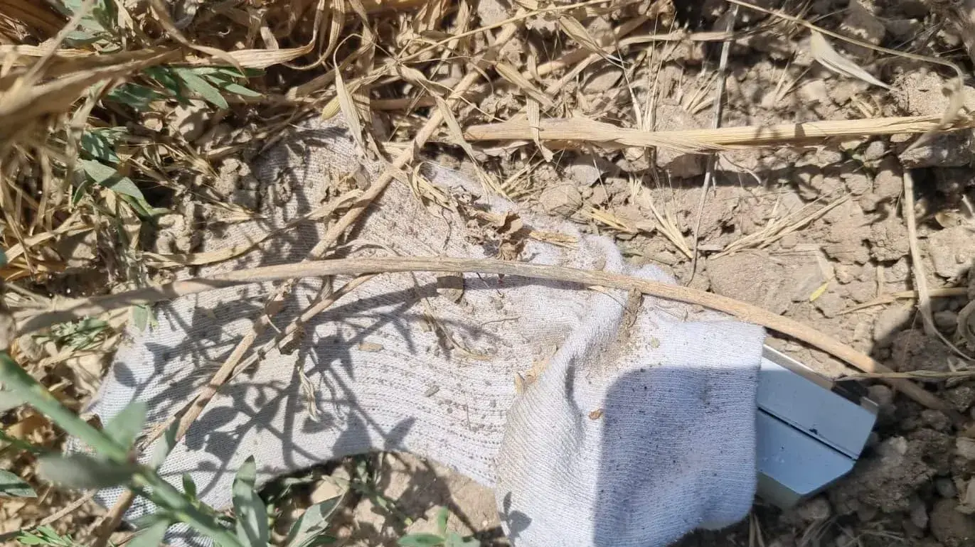זרק אקדח בזמן מנוסה וכשבאו לעצור אותו התברר שכבר הצטייד באקדח חדש, טמרה. 20 באוגוסט 2023 זרק אקדח בזמן מנוסה וכשבאו לעצור אותו התברר שכבר הצטייד באקדח חדש, טמרה. 20 באוגוסט 2023