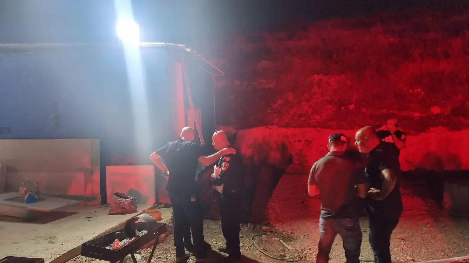 ארבעה בני אדם נורו למוות באבו סנאן, אחד הנרצחים - מתמודד לראשות המועצה 22 באוגוסט 2023 ארבעה בני אדם נורו למוות באבו סנאן, אחד הנרצחים - מתמודד לראשות המועצה 22 באוגוסט 2023