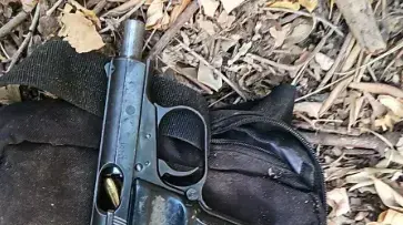 חשד לרצח בשכונת נווה יעקוב בירושלים. האקדח שנמצא בזירה. 23 באוגוסט 2023 חשד לרצח בשכונת נווה יעקוב בירושלים. האקדח שנמצא בזירה. 23 באוגוסט 2023