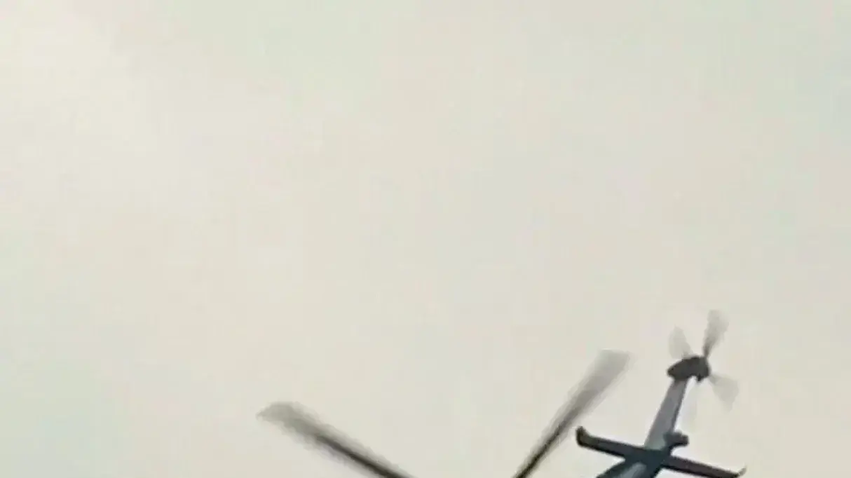 מסוק מחלץ תלמיד שנתקע ברכבל, פקיסטן, 22 באוגוסט 2023 מסוק מחלץ תלמיד שנתקע ברכבל, פקיסטן, 22 באוגוסט 2023