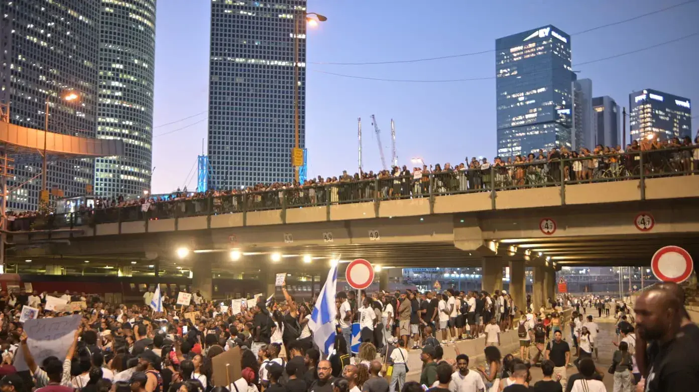 הפגנת תמיכה במאבק משפחתו שנדרס והופקר. איילון, תל אביב. 23 באוגוסט 2023 הפגנת תמיכה במאבק משפחתו שנדרס והופקר. איילון, תל אביב. 23 באוגוסט 2023