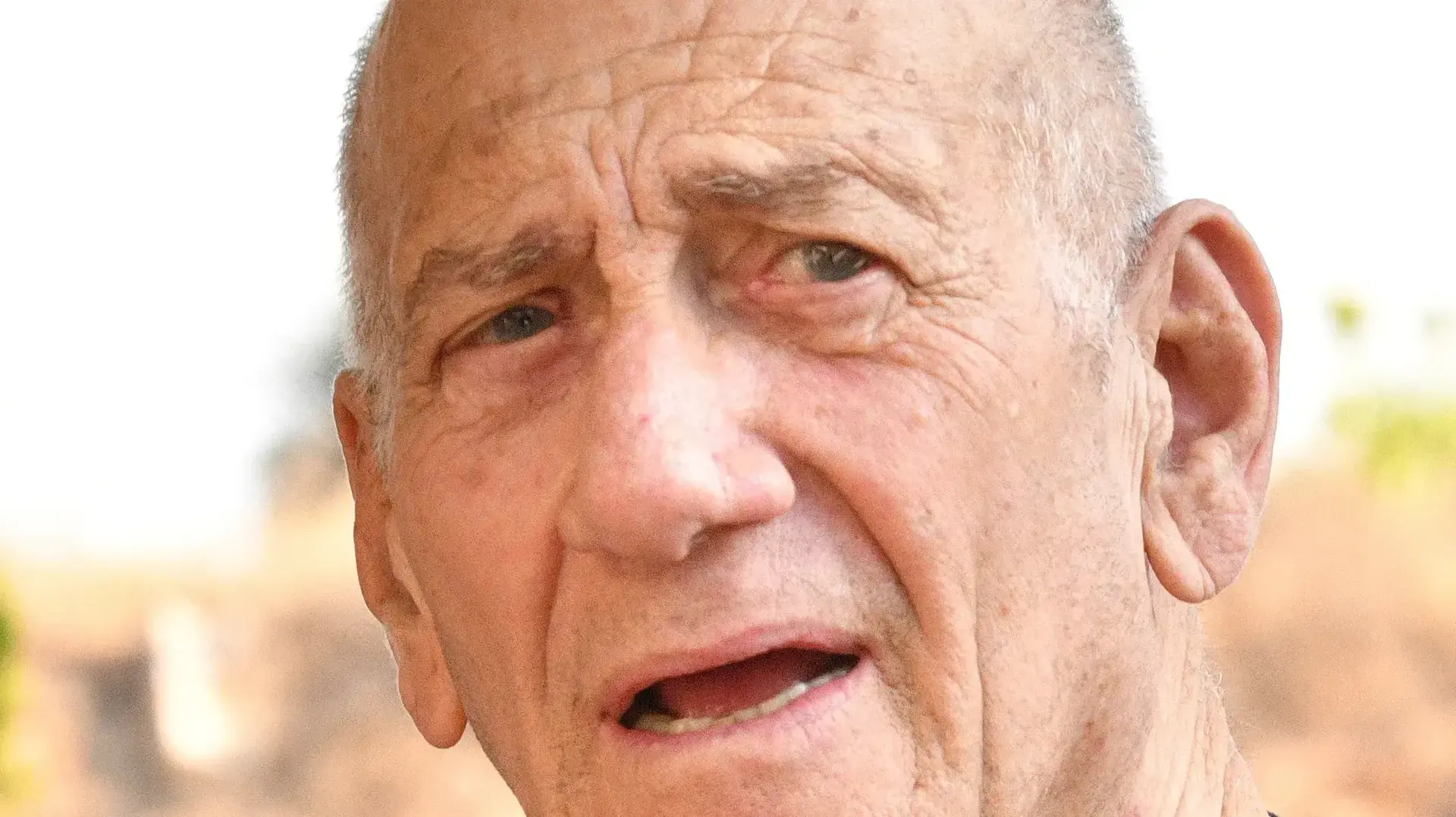 אהוד אולמרט בהלווית יעקב נמרודי, 23 באוגוסט 2023 אהוד אולמרט בהלווית יעקב נמרודי, 23 באוגוסט 2023