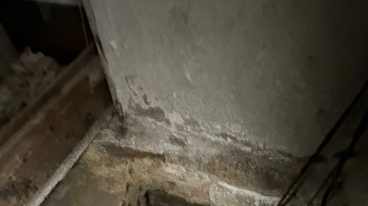 חשיפת מנהרה תת קרקעית בעיר נצרת ששימשה על פי החשד להסלקת אמצעי לחימה עבור ארגון פשיעה ומקום מסתור לעבריינים .