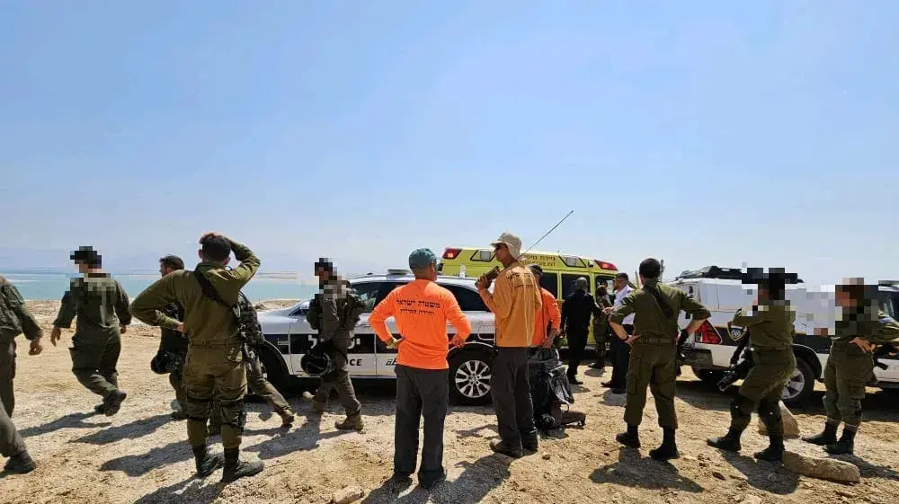 מתנדבי יחידות החילוץ עציון-יהודה ועין גדי חילצו מטיילים ליד ים המלח מתנדבי יחידות החילוץ עציון-יהודה ועין גדי חילצו מטיילים ליד ים המלח