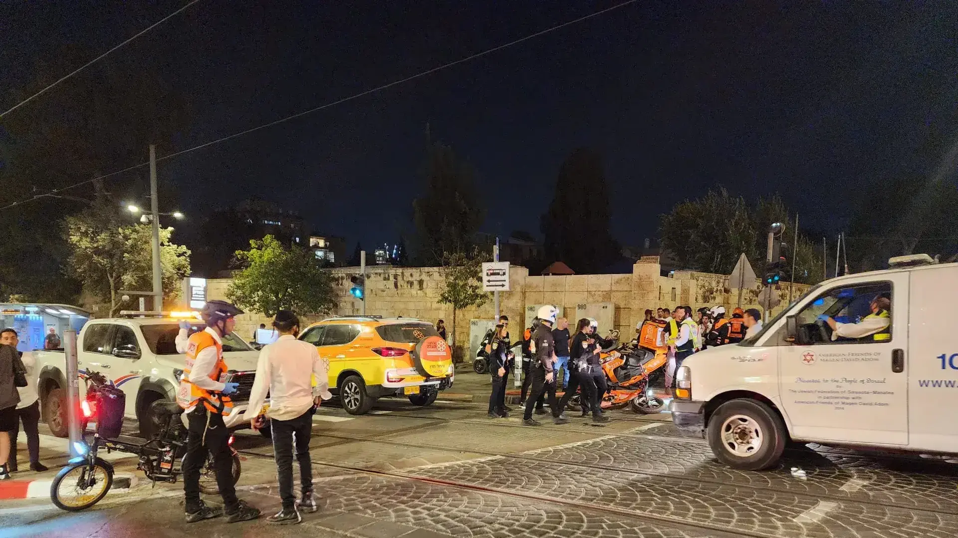 פיגוע דקירה בירושלים- מחבל נוטרל בתחנת הרכבת הקלה שבטי ישראל. 30 באוגוסט 2023 פיגוע דקירה בירושלים- מחבל נוטרל בתחנת הרכבת הקלה שבטי ישראל. 30 באוגוסט 2023