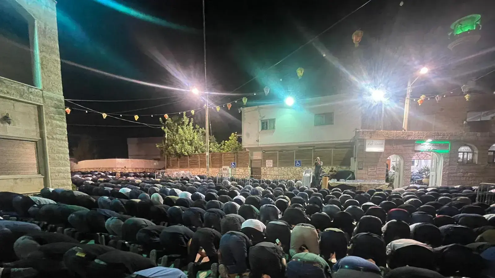 הלוויתו של שיח׳ סאמי עבד אללטיף (מסרי), האימאם במסגד אל קובה ואיש עסקים, שנרצח בצאתו מהמסגד בכפר קרע הלוויתו של שיח׳ סאמי עבד אללטיף (מסרי), האימאם במסגד אל קובה ואיש עסקים, שנרצח בצאתו מהמסגד בכפר קרע