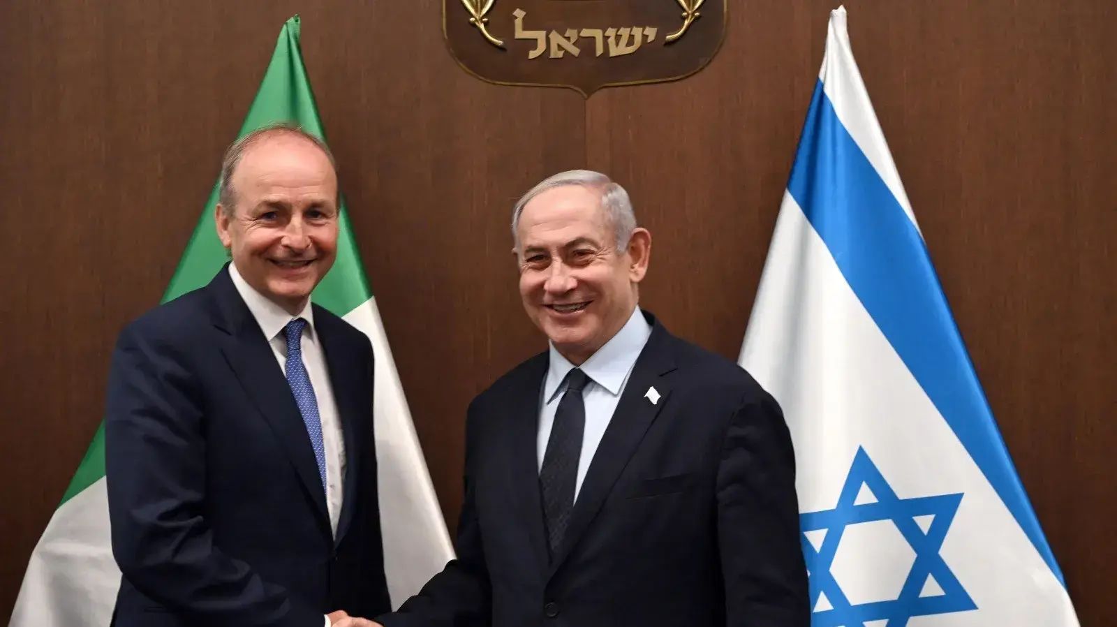 ראש הממשלה בנימין נתניהו נפגש עם סגן ראש הממשלה, שר החוץ ושר ההגנה של אירלנד מיהאל מרטין, 5 בספטמבר 2023 ראש הממשלה בנימין נתניהו נפגש עם סגן ראש הממשלה, שר החוץ ושר ההגנה של אירלנד מיהאל מרטין, 5 בספטמבר 2023