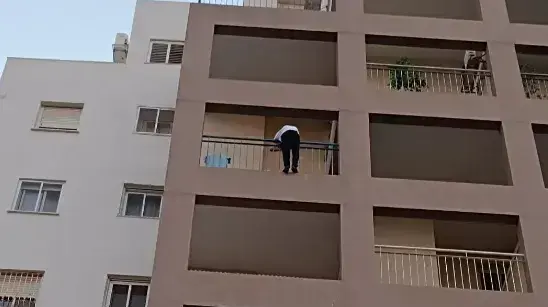 שר הביטחון גלנט שוחח עם צעיר שאיים להתאבד, 4 בספטמבר 2023 שר הביטחון גלנט שוחח עם צעיר שאיים להתאבד, 4 בספטמבר 2023