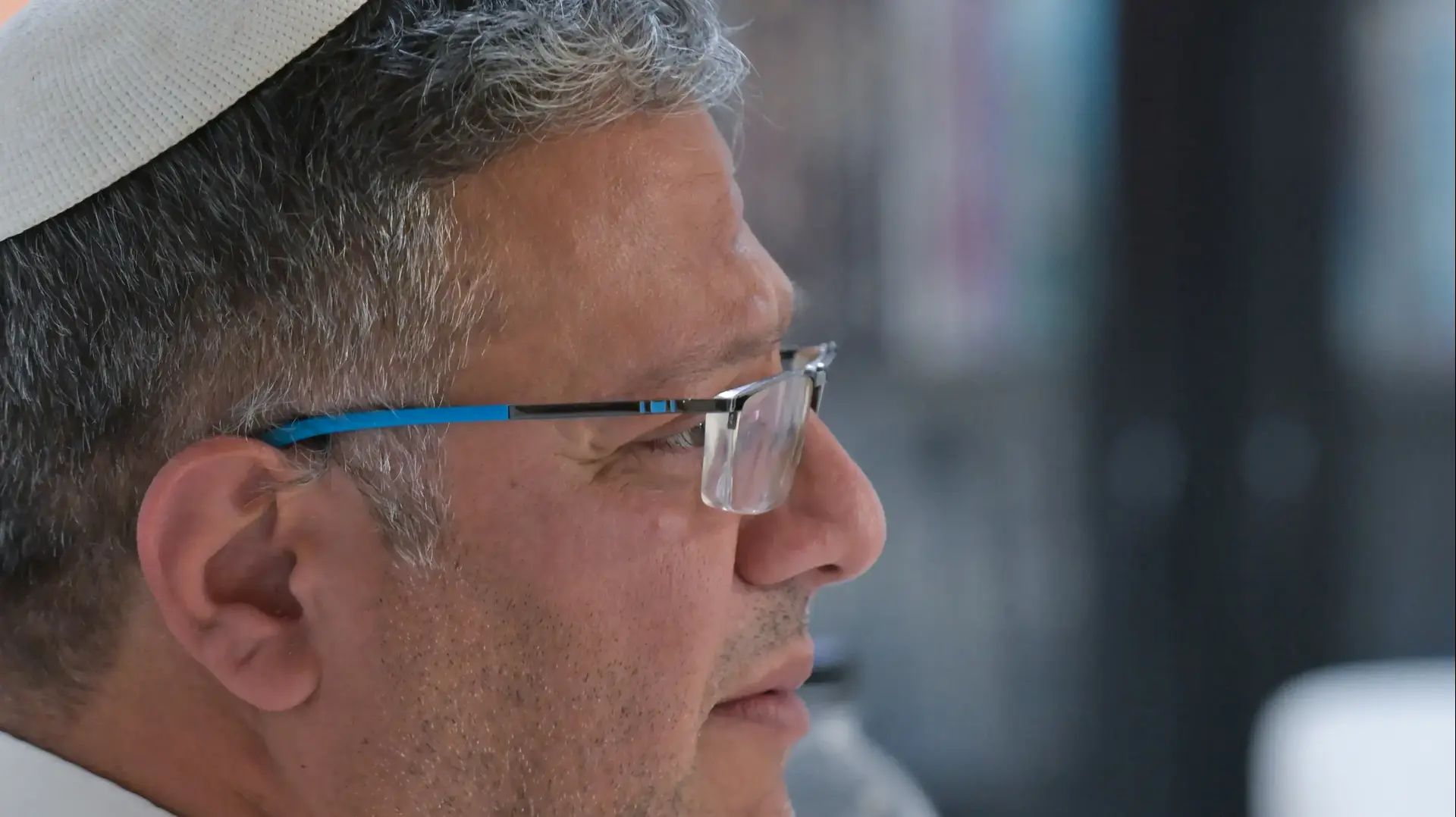 איתמר בן גביר בביתו, גבעת האבות, קרית ארבע, 8 בספטמבר 2023 איתמר בן גביר בביתו, גבעת האבות, קרית ארבע, 8 בספטמבר 2023