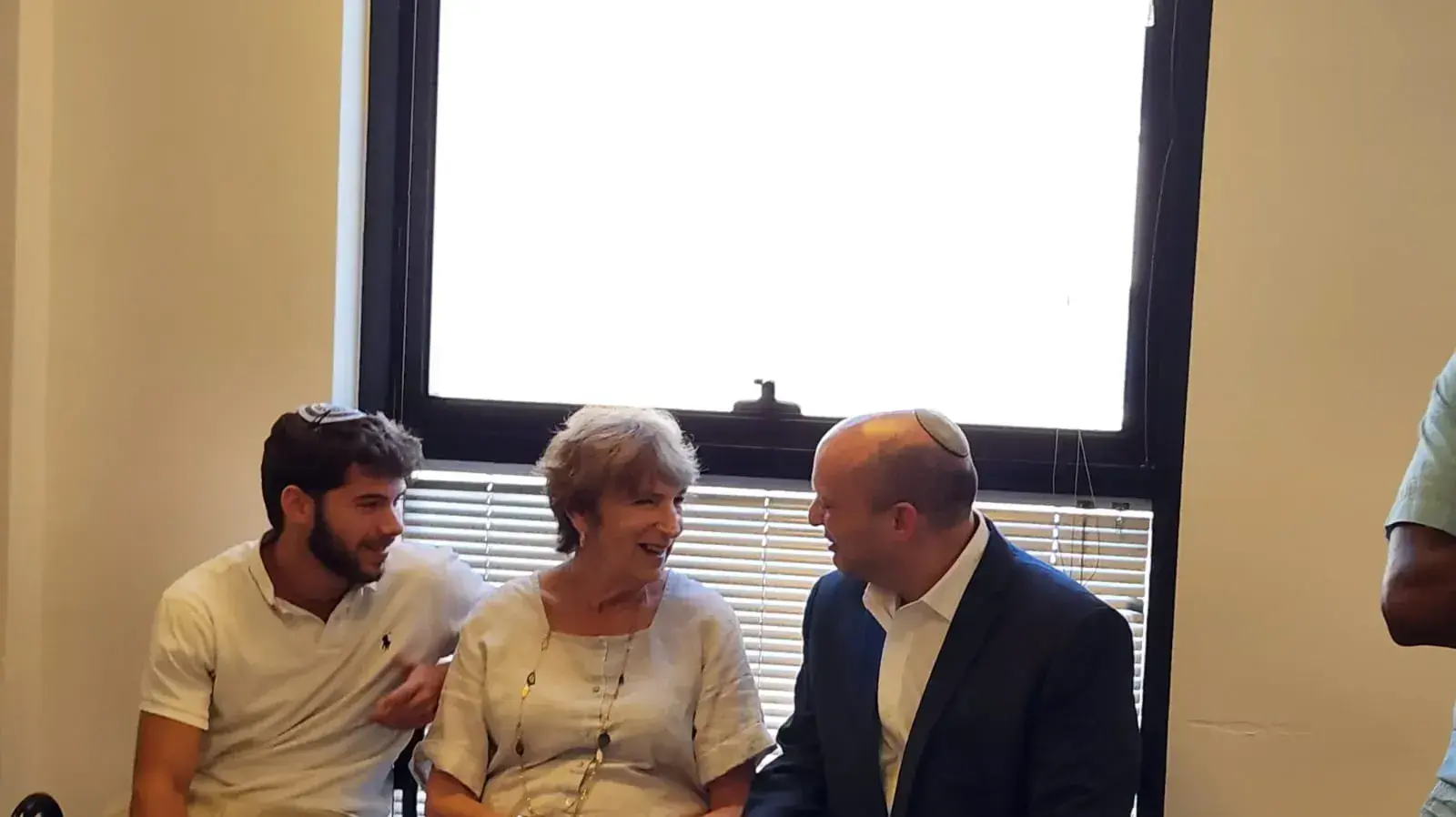 דיוני קדם משפט בשתי תביעות לשון שהגיש ראש הממשלה לשעבר נפתלי בנט עם אמו מירנה בנט, בית משפט השלום ת"א, 11 בספטמבר 2023