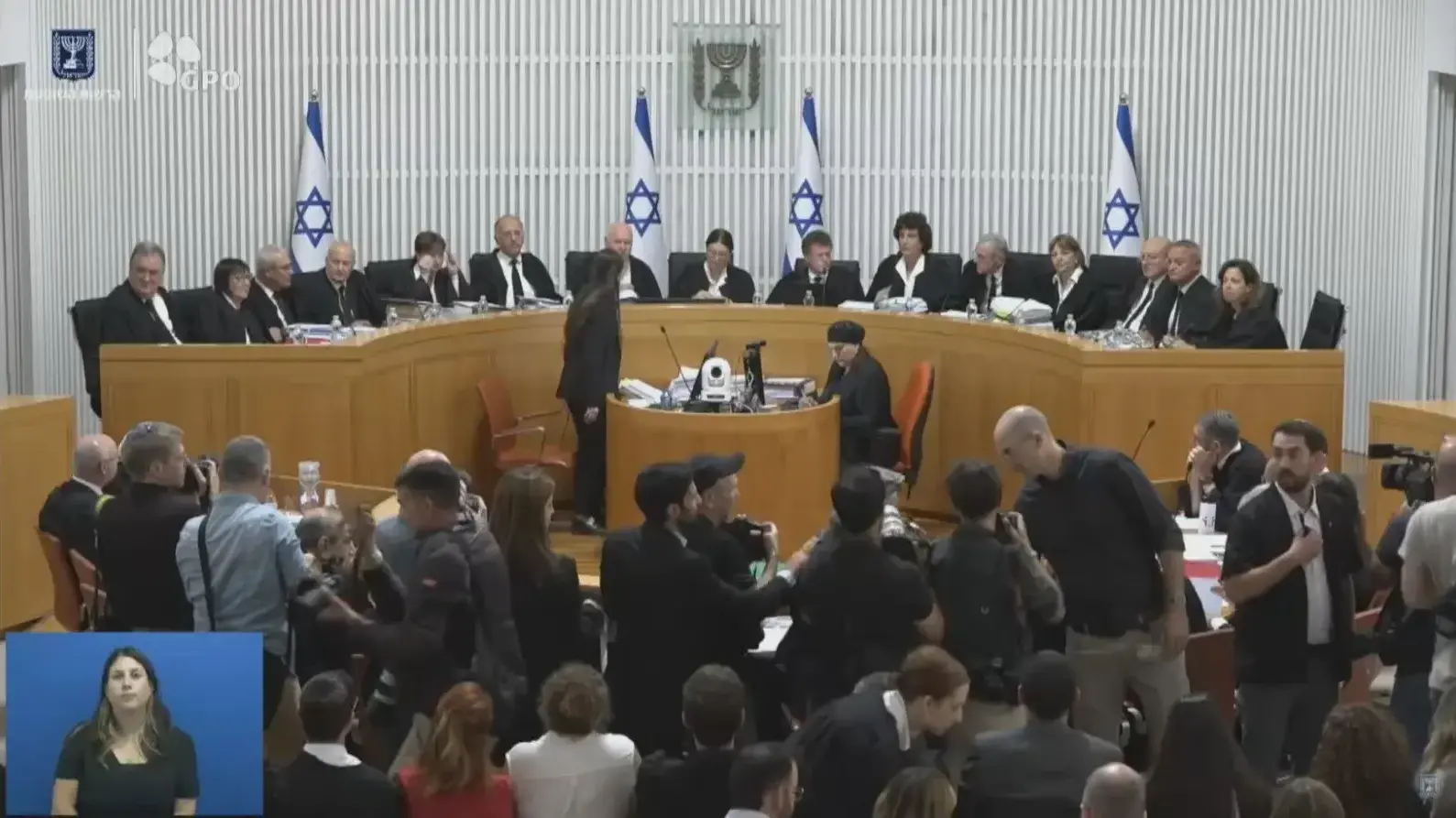 עוזי פוגלמן, יצחק עמית, אסתר חיות, יוסף אלרון, ענת ברון, דפנה ברק ארז, אלכס שטיין, דוד מינץ, גילה כנפו שטייניץ, נעם סולברג, רות רונן, יחיאל כשר, חאלד כבוב, עופר גרוסקופף, יעל וילנר, דיון על ביטול עילת הסבירות, בית המשפט העליון, 12 בספטמבר 2023 עוזי פוגלמן, יצחק עמית, אסתר חיות, יוסף אלרון, ענת ברון, דפנה ברק ארז, אלכס שטיין, דוד מינץ, גילה כנפו שטייניץ, נעם סולברג, רות רונן, יחיאל כשר, חאלד כבוב, עופר גרוסקופף, יעל וילנר, דיון על ביטול עילת הסבירות, בית המשפט העליון, 12 בספטמבר 2023