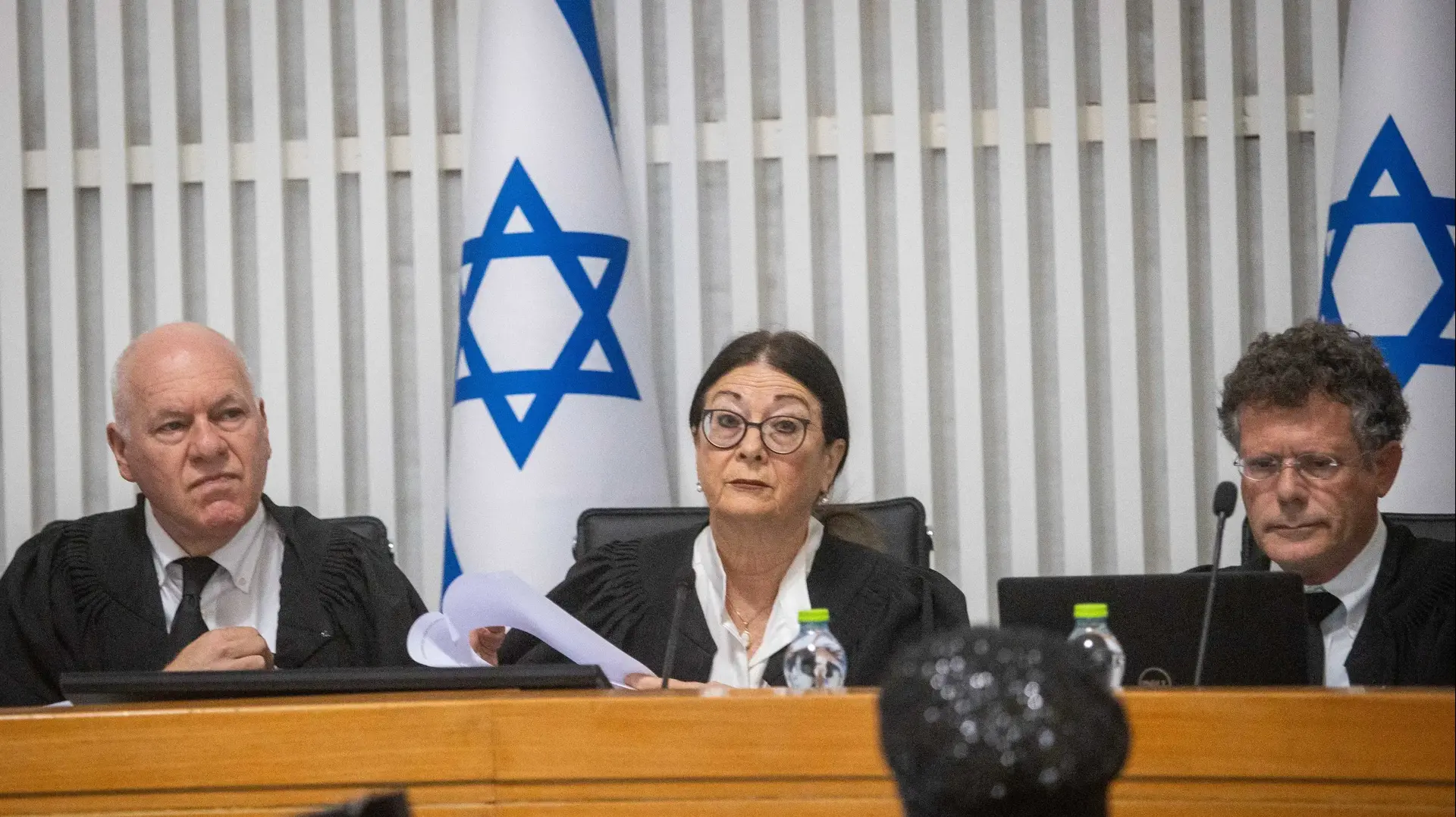 יצחק עמית, אסתר חיות,עוזי פוגלמן, דיון על ביטול עילת הסבירות, בית המשפט העליון, 12 בספטמבר 2023 יצחק עמית, אסתר חיות,עוזי פוגלמן, דיון על ביטול עילת הסבירות, בית המשפט העליון, 12 בספטמבר 2023