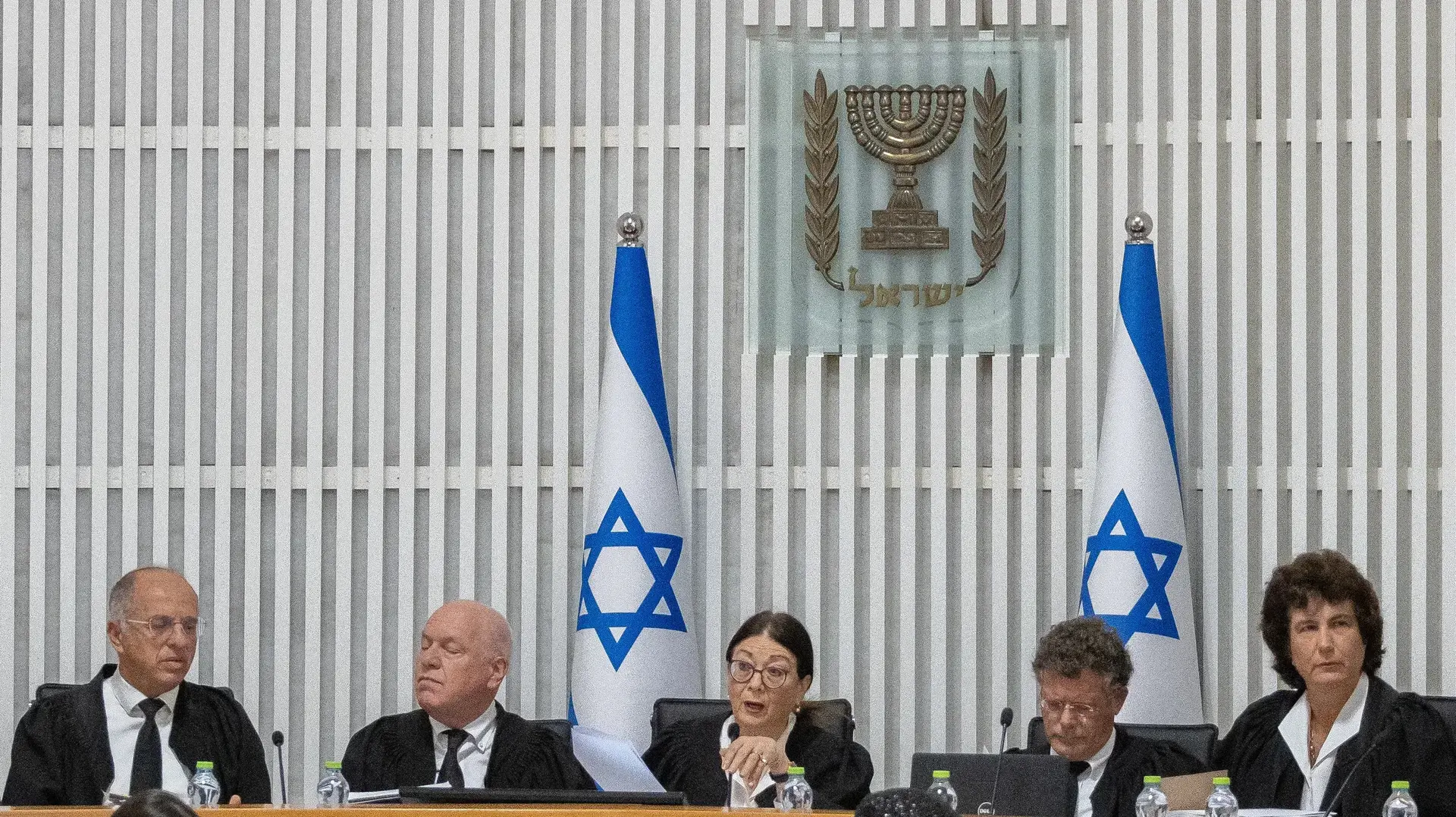 דיון בגץ נגד "הצעת חוק הסבירות" הממשלתית לבית המשפט העליון בירושלים. 12 בספטמבר 2023. דיון בגץ נגד "הצעת חוק הסבירות" הממשלתית לבית המשפט העליון בירושלים. 12 בספטמבר 2023.