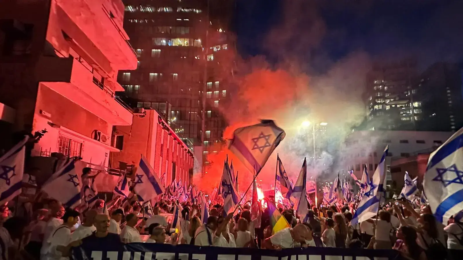 הפגנה נגד המהפכה המשפטית, צעדה משדרות רוטשילד לקפלן. 17 בספטמבר 2023 הפגנה נגד המהפכה המשפטית, צעדה משדרות רוטשילד לקפלן. 17 בספטמבר 2023