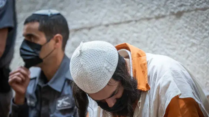 עמירם בן אוליאל, רוצח משפחת דוואבשה