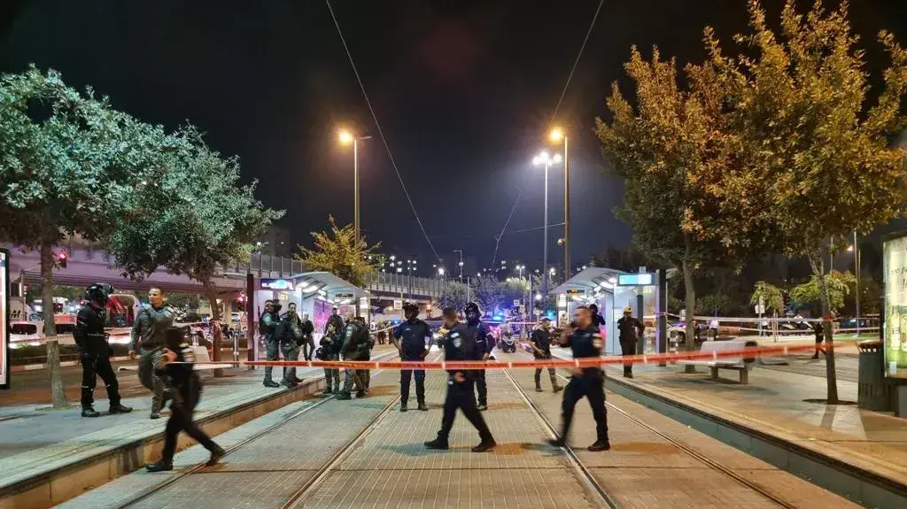 פיגוע הדקירה בתחנת הרכבת הקלה בירושלים (21.09.2023) פיגוע הדקירה בתחנת הרכבת הקלה בירושלים (21.09.2023)