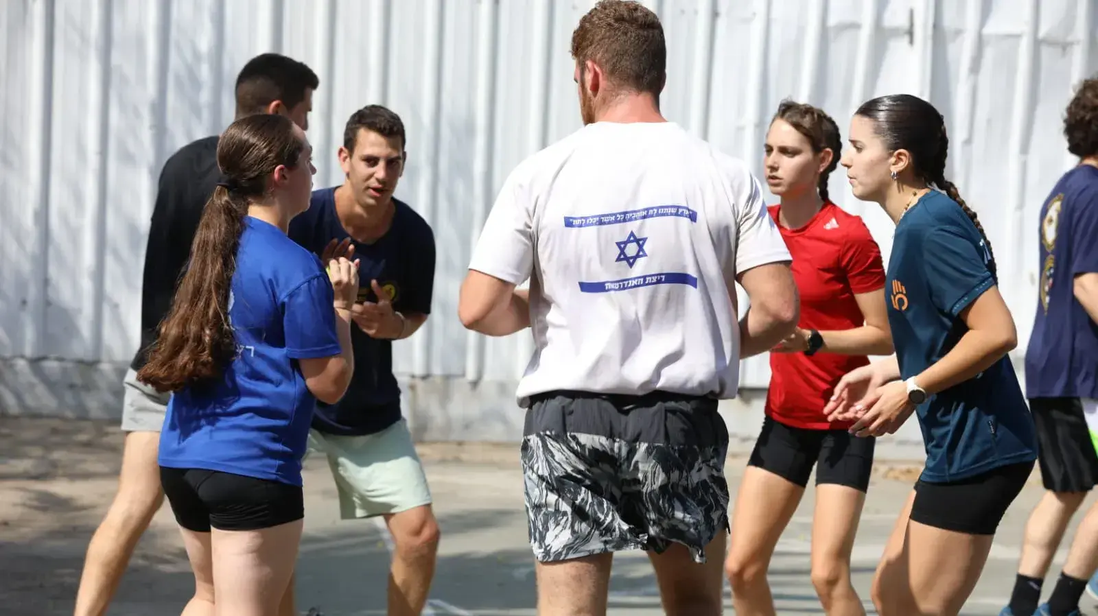 המכינה הקדם צבאית "חמש אצבעות" המכשירה בנות לשירות צבאי קרבי, זכרון יעקב. ספטמבר 2023 המכינה הקדם צבאית "חמש אצבעות" המכשירה בנות לשירות צבאי קרבי, זכרון יעקב. ספטמבר 2023