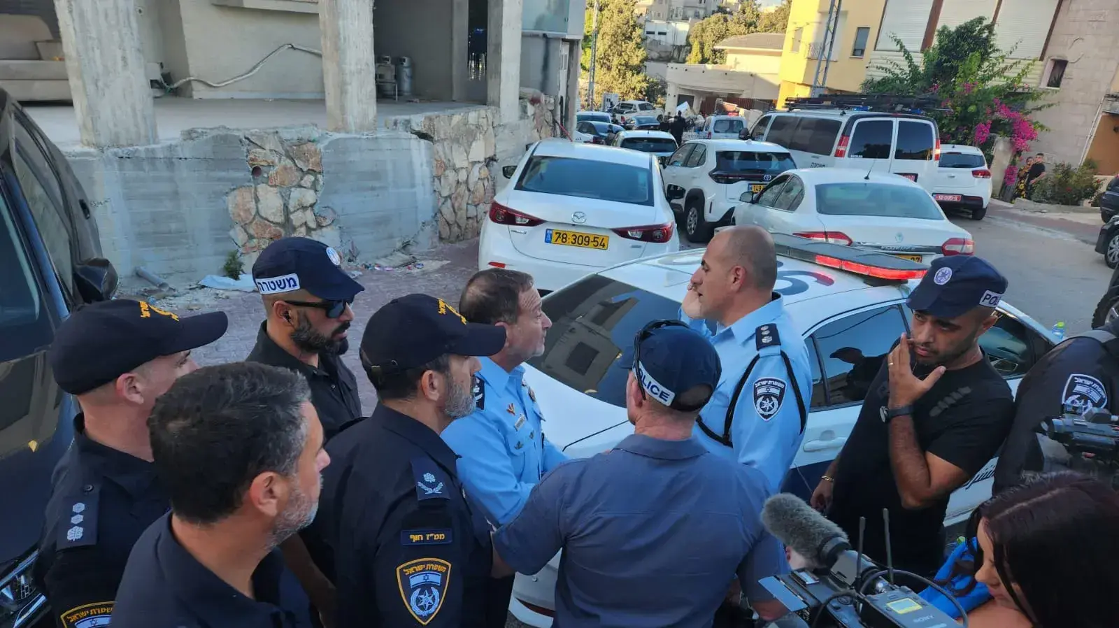טבח מזעזע בצפון: חמישה נרצחו מירי בבסמת טבעון 27 בספטמבר 2023 טבח מזעזע בצפון: חמישה נרצחו מירי בבסמת טבעון 27 בספטמבר 2023