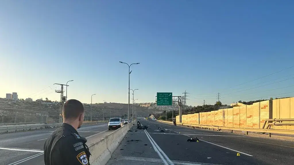 זירת תאונת פגע וברח בירושלים
29.9.23 זירת תאונת פגע וברח בירושלים
29.9.23