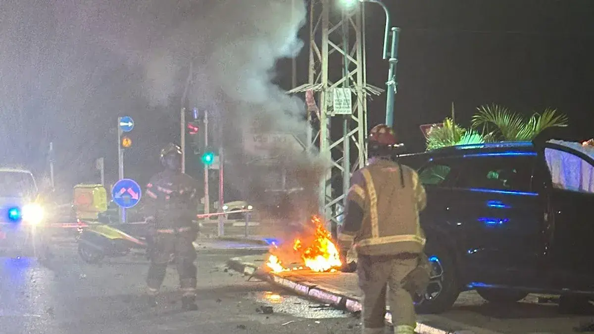 אירוע ירי ופיצוץ רכב סמוך לקרית מלאכי: ארבעה פצועים במקום - בהם שניים באורח אנוש אירוע ירי ופיצוץ רכב סמוך לקרית מלאכי: ארבעה פצועים במקום - בהם שניים באורח אנוש