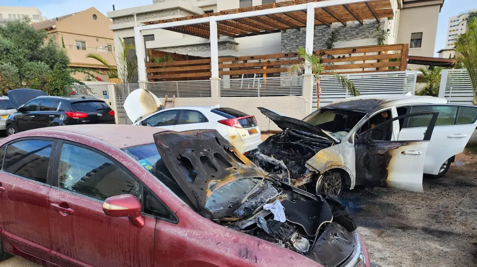 מכונית שהוצתה, אור עקיבא, 2 באוקטובר 2023 מכונית שהוצתה, אור עקיבא, 2 באוקטובר 2023