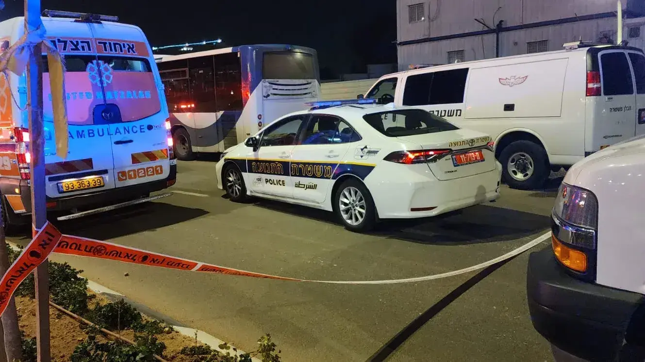 פיצוץ אופנוע ברחוב שדרות שמעון פרס באור יהודה. נקבע מותו של גבר כבן 30. 3 באוקטובר 2023 פיצוץ אופנוע ברחוב שדרות שמעון פרס באור יהודה. נקבע מותו של גבר כבן 30. 3 באוקטובר 2023