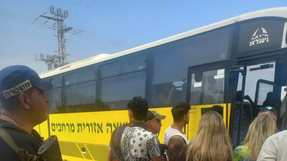 פינוי הצעירים לערים מיישובי המועצה האזורית מרחבים. 7 באוקטובר 2023 פינוי הצעירים לערים מיישובי המועצה האזורית מרחבים. 7 באוקטובר 2023