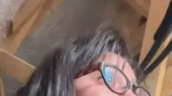 סלין בן דוד בעת שהתחבאה בנתיב העשרה סלין בן דוד בעת שהתחבאה בנתיב העשרה