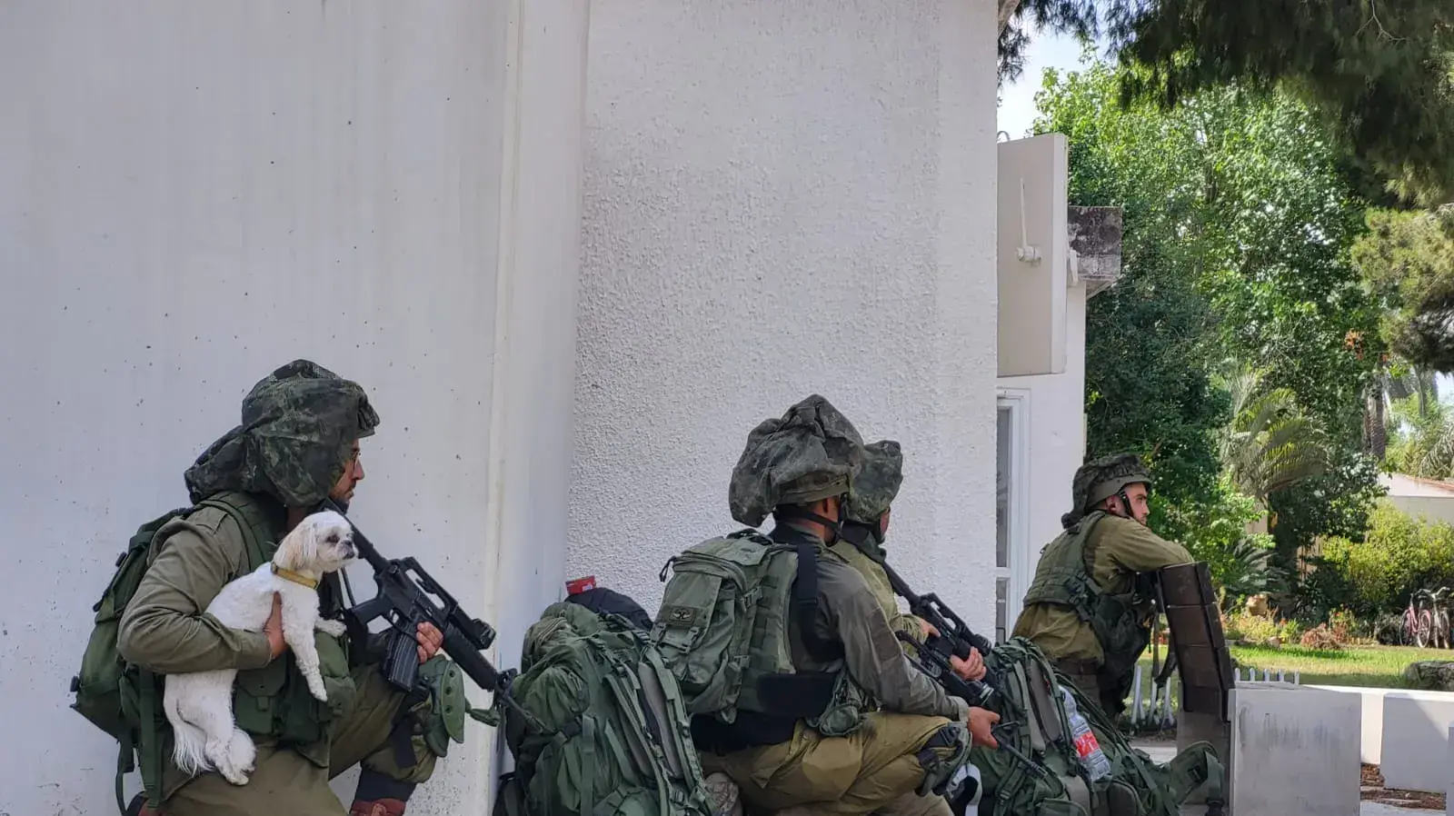חיילי צה"ל, כפר עזה, 10 באוקטובר 2023 חיילי צה"ל, כפר עזה, 10 באוקטובר 2023