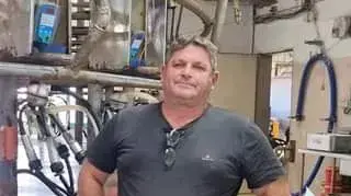 ראובן הייניק מנהל רפת כיסופים ז"ל ראובן הייניק מנהל רפת כיסופים ז"ל
