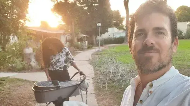 סלפי של יהב וינר ואשתו שי-לי עטרי סלפי של יהב וינר ואשתו שי-לי עטרי