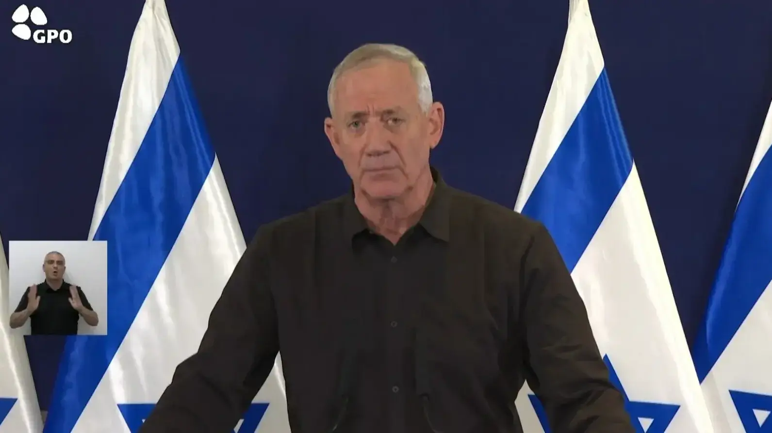 בני גנץ בצהרה על ממשלת האחדות בעקבות מבצע "חרבות ברזל" בני גנץ בצהרה על ממשלת האחדות בעקבות מבצע "חרבות ברזל"
