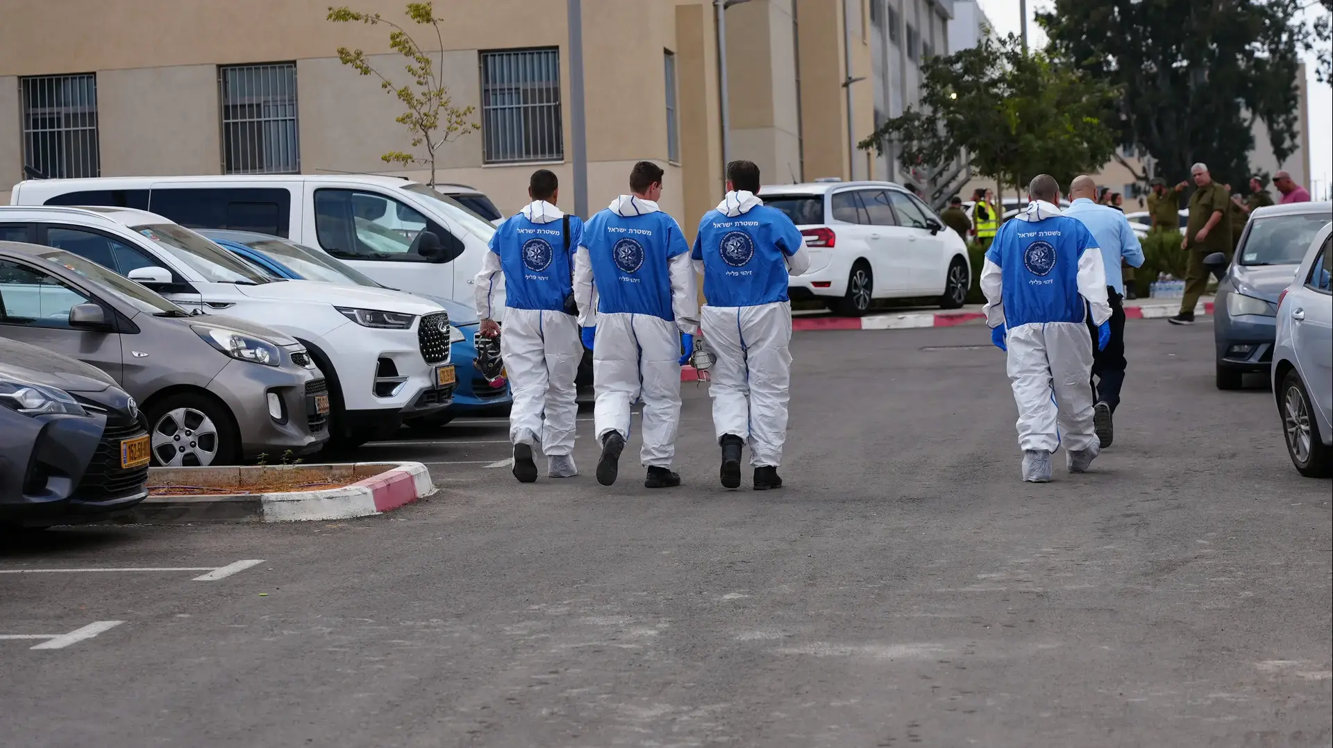 מרכז זיהוי חללים ברמלה, 12 באוקטובר 2023 מרכז זיהוי חללים ברמלה, 12 באוקטובר 2023