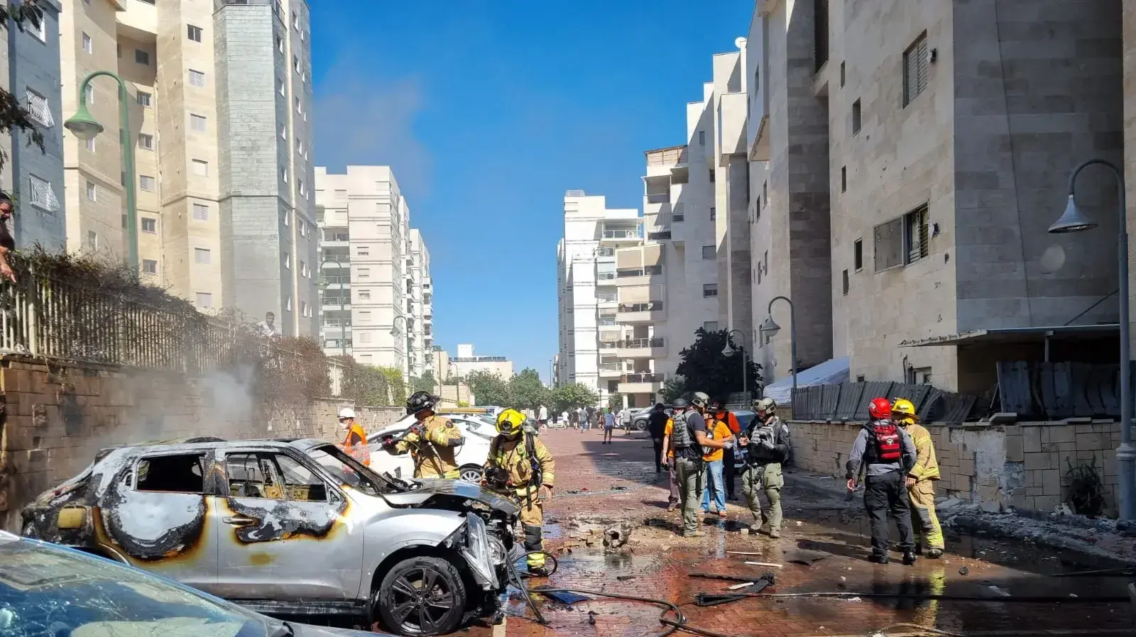 זירת נפילת רקטה, אשקלון, 13 באוקטובר 2023 זירת נפילת רקטה, אשקלון, 13 באוקטובר 2023
