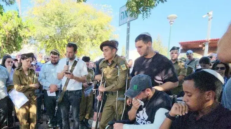 ההלוויה של חייל גולני מתן אברג'יל ההלוויה של חייל גולני מתן אברג'יל