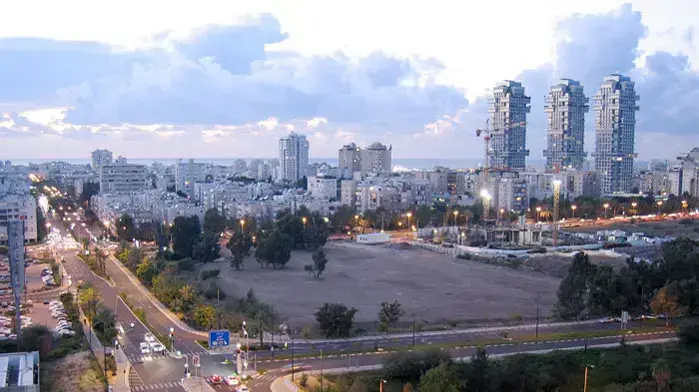 תל אביב