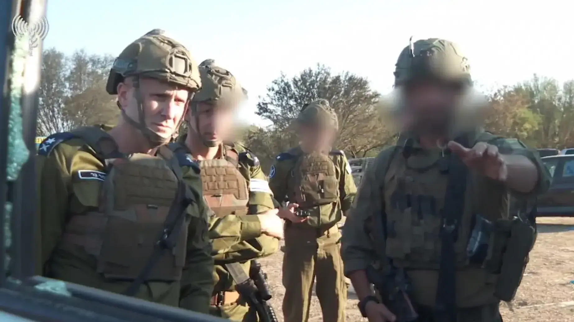 אלוף תומר בר, מפקד חיל האוויר, עם לוחמי שלדג ו-669 בעוטף עזה אלוף תומר בר, מפקד חיל האוויר, עם לוחמי שלדג ו-669 בעוטף עזה