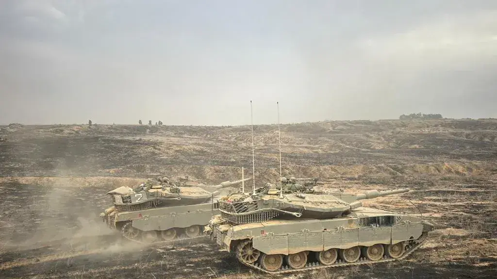 טנקים של צה"ל באימונים לקראת הרחבת התקיפה בעזה במסגרת מלחמת חרבות ברזל
14 באוקטובר 2023 טנקים של צה"ל באימונים לקראת הרחבת התקיפה בעזה במסגרת מלחמת חרבות ברזל
14 באוקטובר 2023