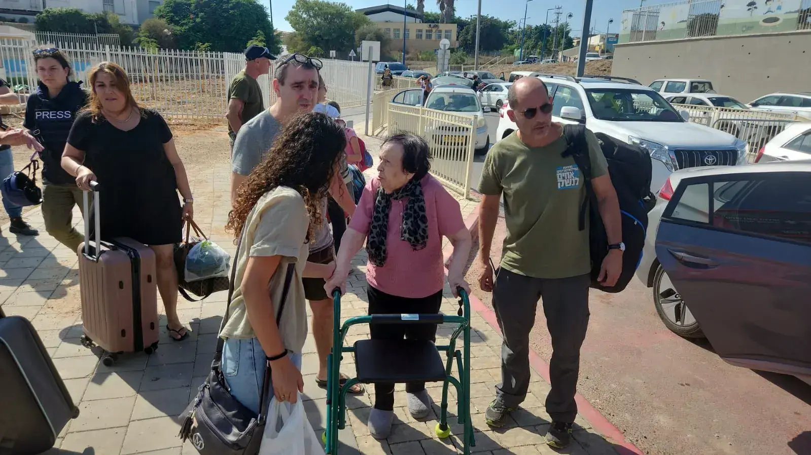 פינוי של תושבים מהעיר שדרות. 15 באוקטובר 2023