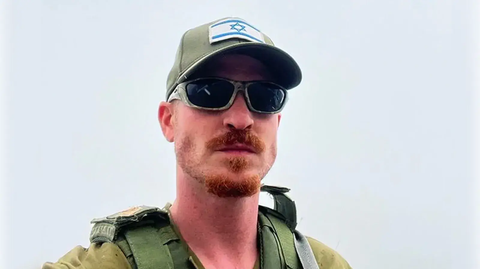 רביב כנר מעדכן מהמילואים רביב כנר מעדכן מהמילואים