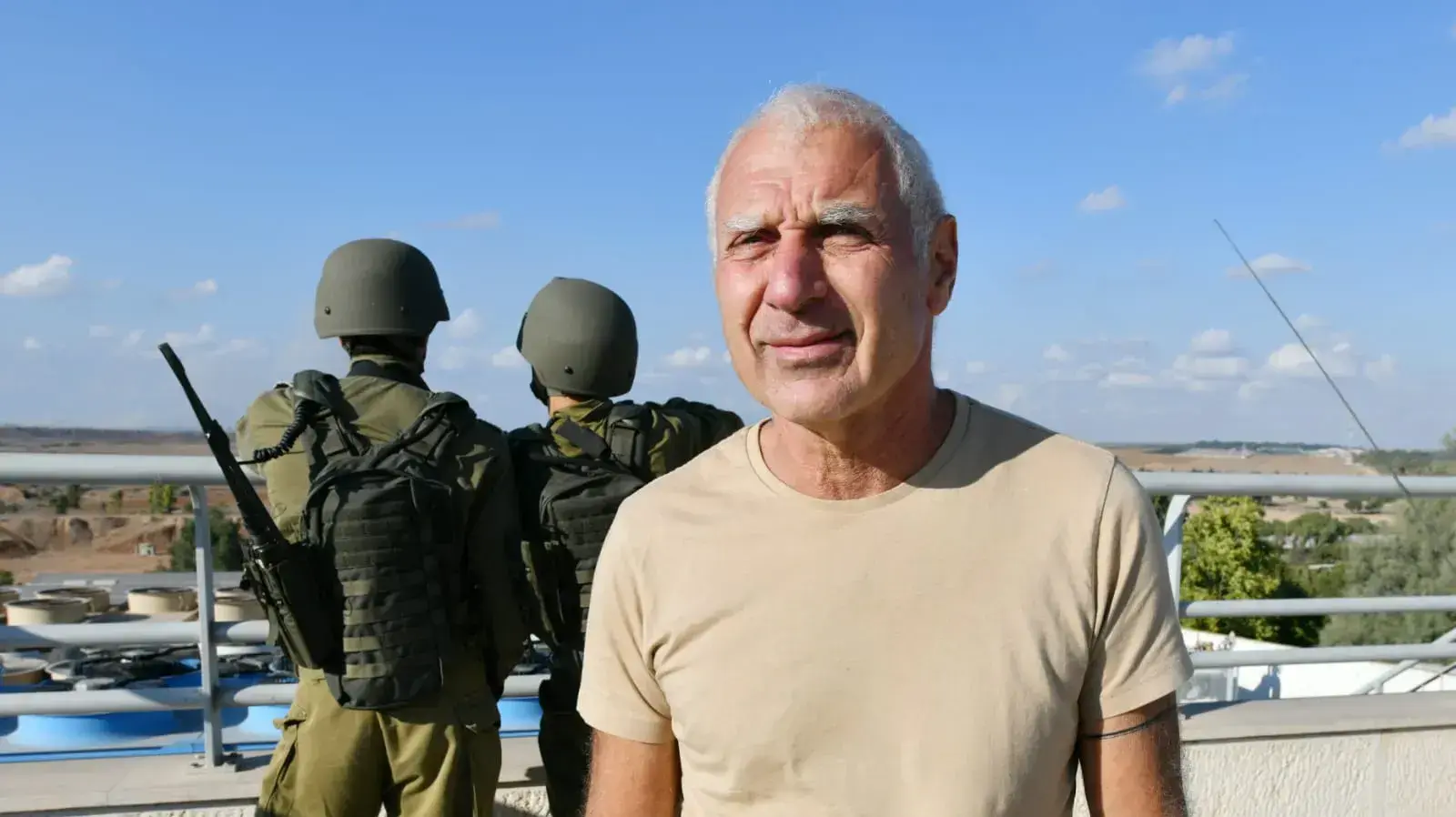 חיים ילין בקיבוץ בארי . 15 באוקטובר 2023 חיים ילין בקיבוץ בארי . 15 באוקטובר 2023