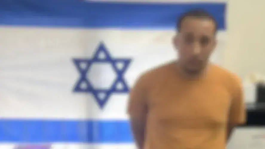 חשוד שנעצר על ידי משטרת ישראל בחשד להסתה ותמיכה בחמאס חשוד שנעצר על ידי משטרת ישראל בחשד להסתה ותמיכה בחמאס
