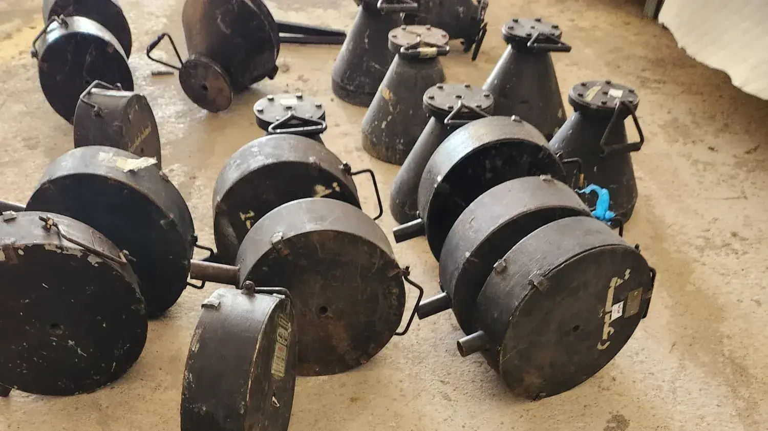 רימונים, נשקים וטילים: אמצעי הלחימה של חמאס שנתפסו בשטח ישראל רימונים, נשקים וטילים: אמצעי הלחימה של חמאס שנתפסו בשטח ישראל