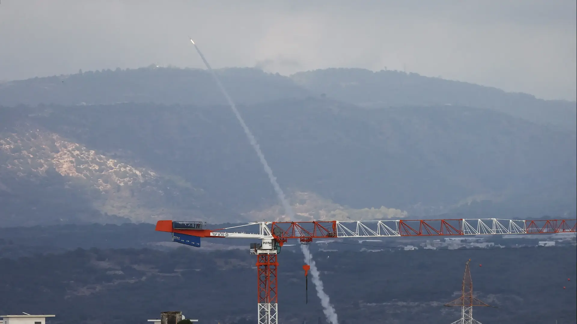 יירוט של כיפת ברזל ליד גבול לבנון, 19 באוקטובר 2023 יירוט של כיפת ברזל ליד גבול לבנון, 19 באוקטובר 2023