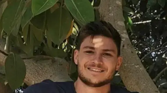 סשה טרופנוב נחטף לעזה במתקפת הטרור של חמאס, תאריך ה- 7 באוקטובר 2023 סשה טרופנוב נחטף לעזה במתקפת הטרור של חמאס, תאריך ה- 7 באוקטובר 2023