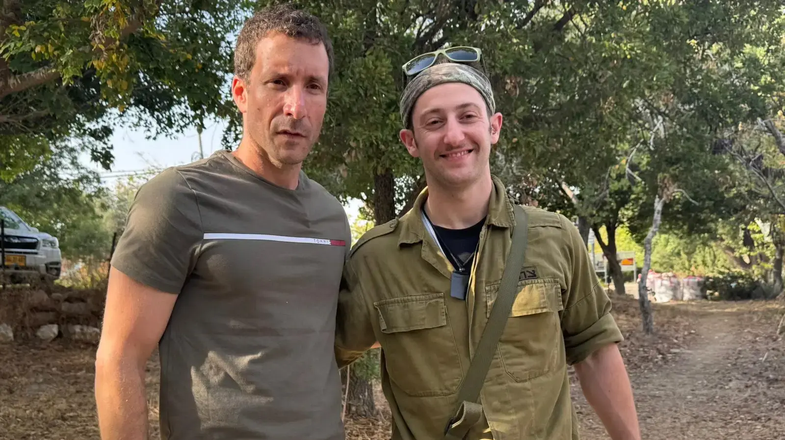 איציק שמולי עם כיתת כוננות חניתה איציק שמולי עם כיתת כוננות חניתה