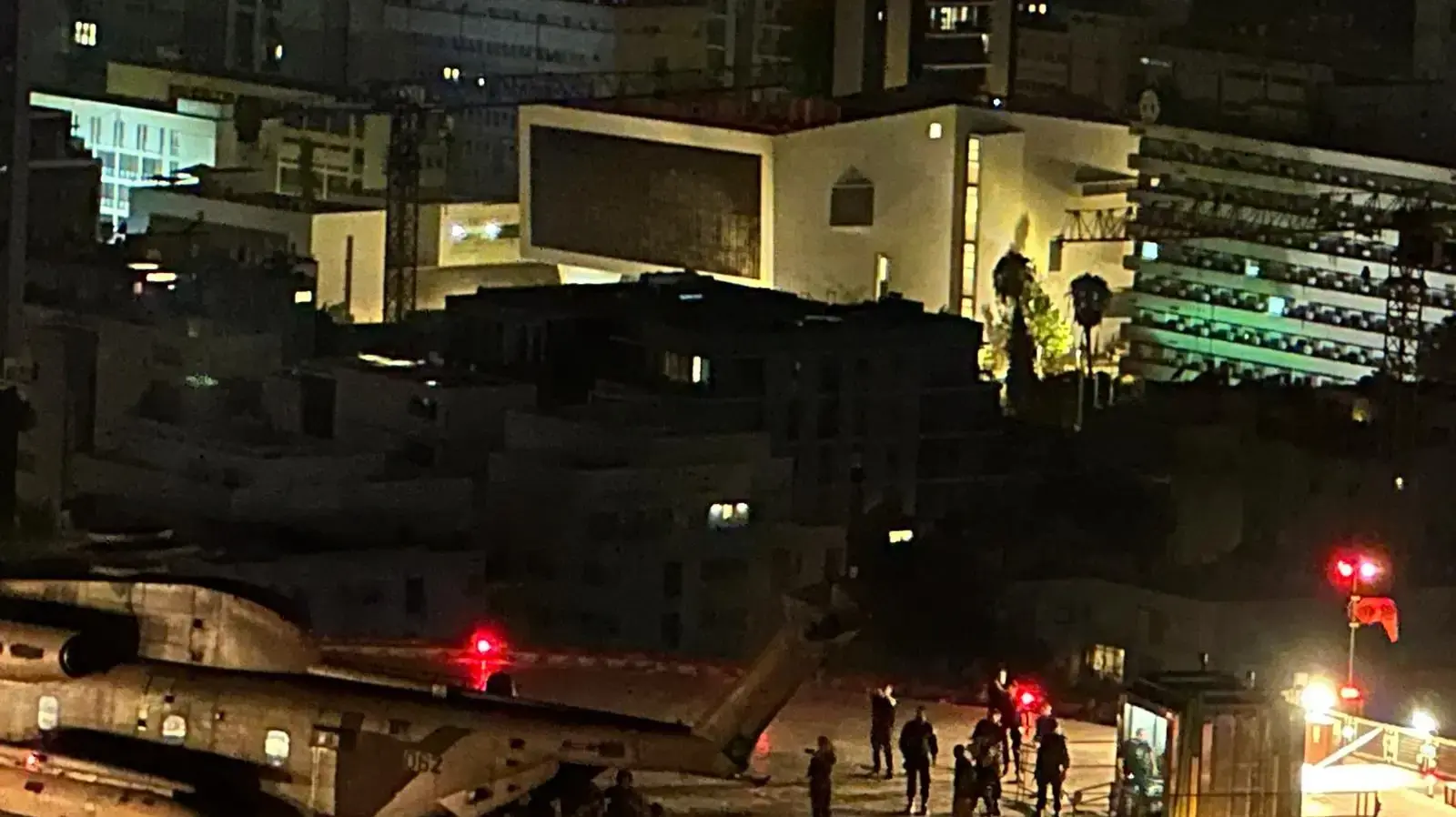 המסוק עם האזרחיות ששוחררו משבי חמאס נחת באיכילוב. 24 באוקטובר 2023 המסוק עם האזרחיות ששוחררו משבי חמאס נחת באיכילוב. 24 באוקטובר 2023